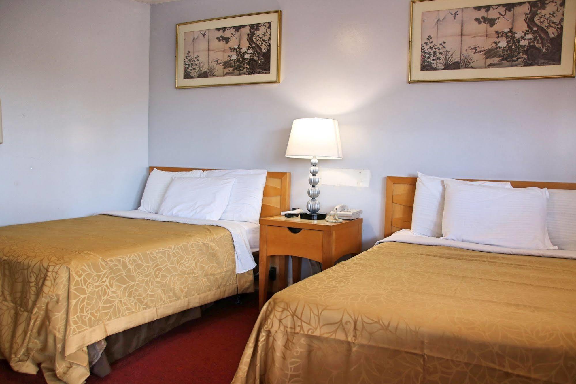 Woodland Inn Ниагара-Фолс Экстерьер фото